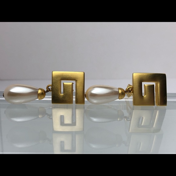 RARE VTG 80’S GIVENCHY “G” LOGO CLIP ON EARRINGS - Picture 3 of 9